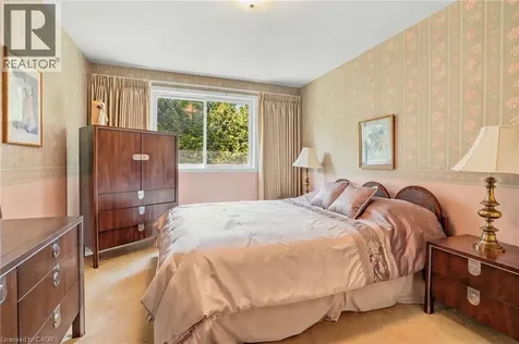 39 Maureen Avenue Ancaster ON L9G 3L7