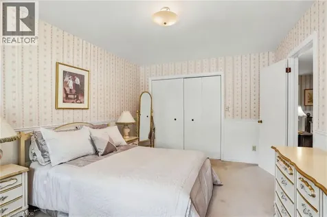 39 Maureen Avenue Ancaster ON L9G 3L7