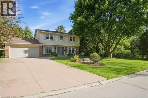 39 Maureen Avenue Ancaster ON L9G 3L7
