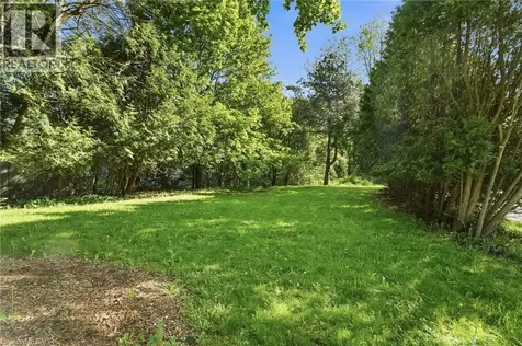 39 Maureen Avenue Ancaster ON L9G 3L7