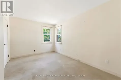30 Lincoln Avenue Brantford ON N3T 4S4