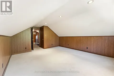 30 Lincoln Avenue Brantford ON N3T 4S4