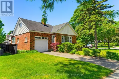 30 Lincoln Avenue Brantford ON N3T 4S4
