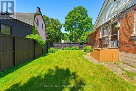 30 Lincoln Avenue Brantford ON N3T 4S4