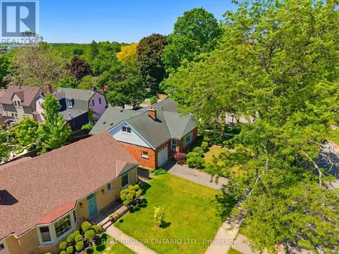30 Lincoln Avenue Brantford ON N3T 4S4