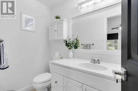 35 Green Valley Drive Kitchener ON N2P 2A5