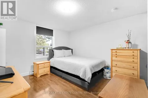 35 Green Valley Drive Kitchener ON N2P 2A5
