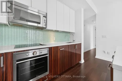 300 Lisgar Street Ottawa ON K2P 0E2