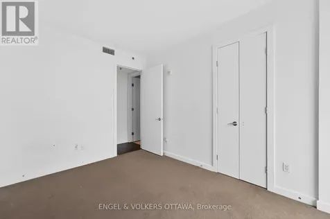 300 Lisgar Street Ottawa ON K2P 0E2