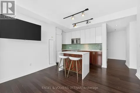 300 Lisgar Street Ottawa ON K2P 0E2