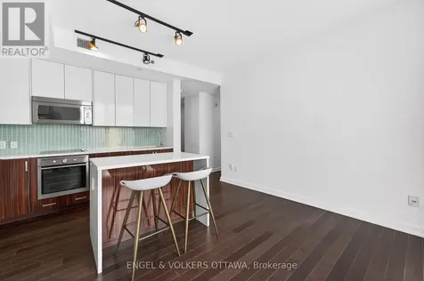 300 Lisgar Street Ottawa ON K2P 0E2