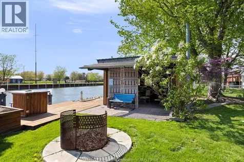 19079 Blue Water Avenue Lakeshore ON N0P 2L0