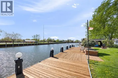 19079 Blue Water Avenue Lakeshore ON N0P 2L0