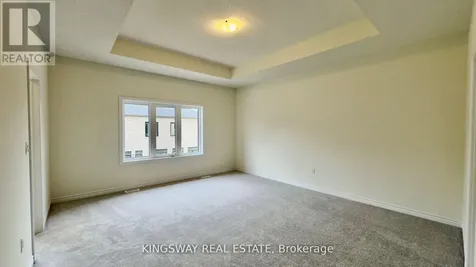 16 Blick Crescent Aurora ON L4G 4A7