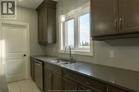 74 Dundee Drive Chatham ON N7M 0S8