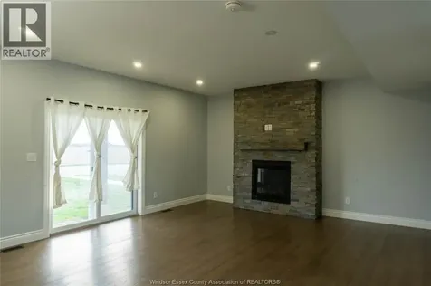 74 Dundee Drive Chatham ON N7M 0S8