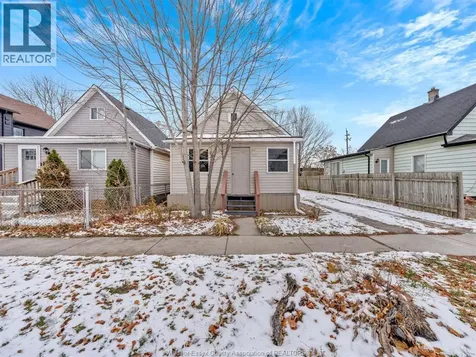944 Maisonville Windsor ON N8Y 3R9