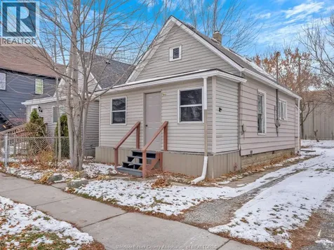 944 Maisonville Windsor ON N8Y 3R9