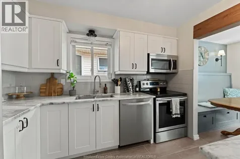 50 Tennessee Crescent Amherstburg ON N9V 3S4