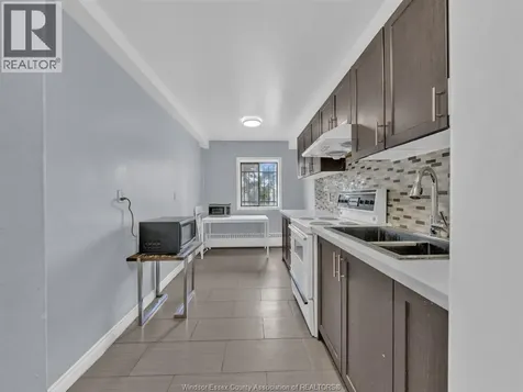 531 Mill Street Windsor ON N9C 2R7