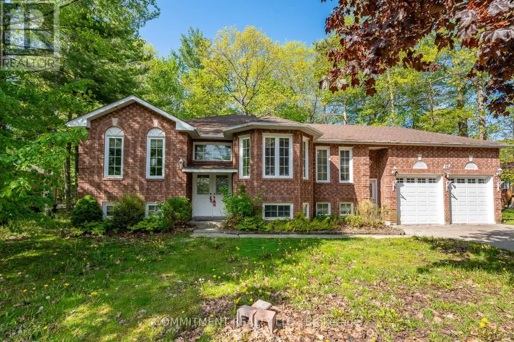 39 Downer Crescent Wasaga Beach ON L9Z 1C3