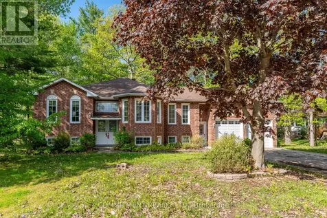 39 Downer Crescent Wasaga Beach ON L9Z 1C3
