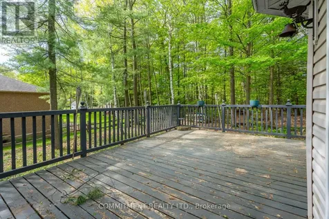 39 Downer Crescent Wasaga Beach ON L9Z 1C3