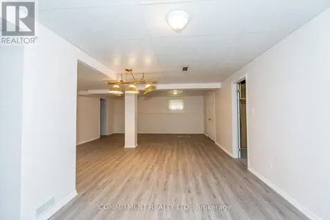 39 Downer Crescent Wasaga Beach ON L9Z 1C3