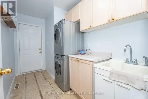 39 Downer Crescent Wasaga Beach ON L9Z 1C3