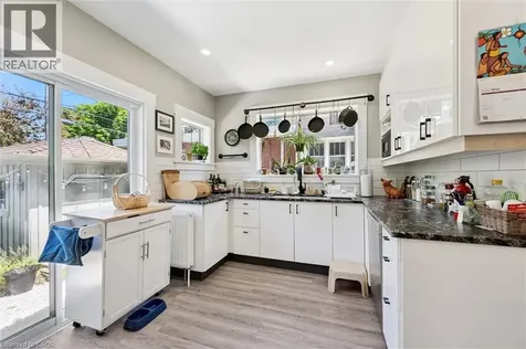 74 Homewood Avenue Kitchener ON N2M 1W9