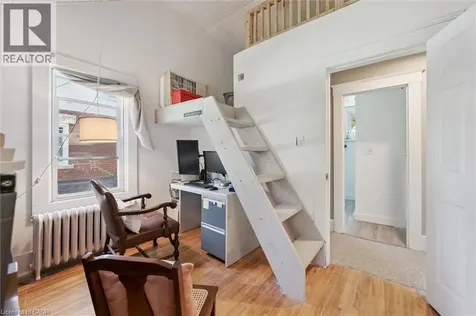 74 Homewood Avenue Kitchener ON N2M 1W9