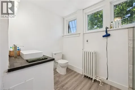 74 Homewood Avenue Kitchener ON N2M 1W9