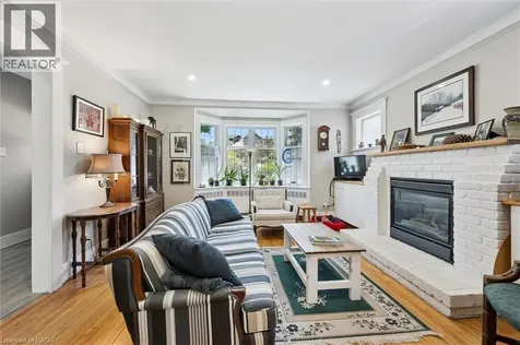 74 Homewood Avenue Kitchener ON N2M 1W9