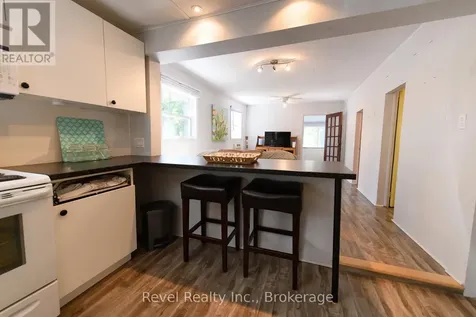 1693 Shore Lane Wasaga Beach ON L9Z 1W4