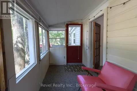 1693 Shore Lane Wasaga Beach ON L9Z 1W4