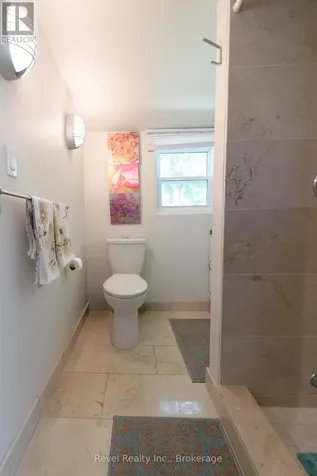 1693 Shore Lane Wasaga Beach ON L9Z 1W4