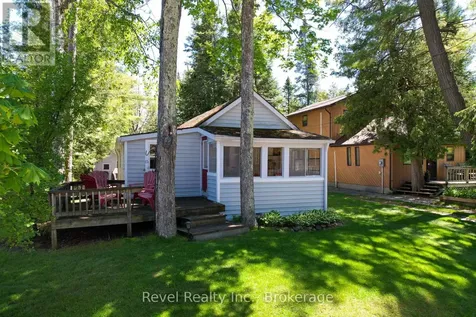 1693 Shore Lane Wasaga Beach ON L9Z 1W4