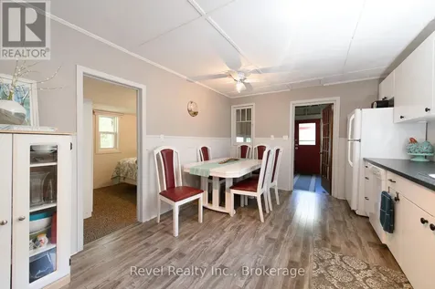 1693 Shore Lane Wasaga Beach ON L9Z 1W4