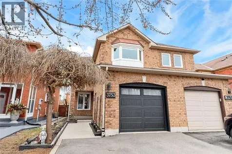3753 Densbury Drive Mississauga ON L5N 6Z2
