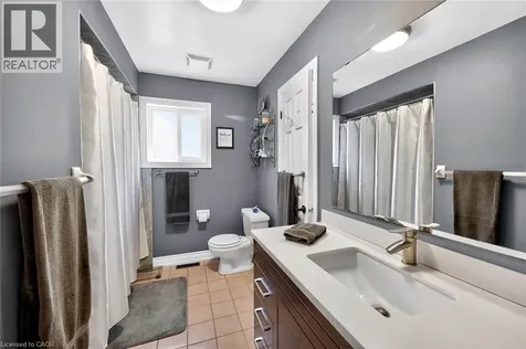 3753 Densbury Drive Mississauga ON L5N 6Z2