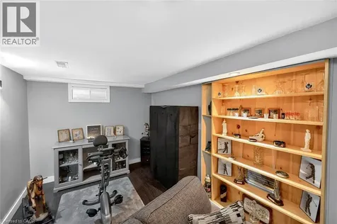 3753 Densbury Drive Mississauga ON L5N 6Z2
