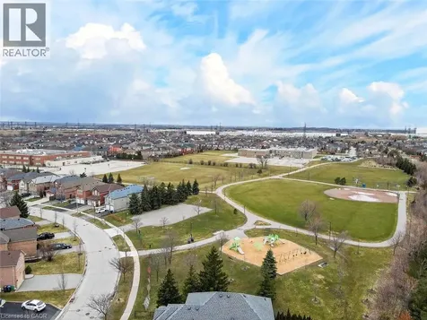 3753 Densbury Drive Mississauga ON L5N 6Z2