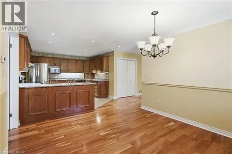 590 8 Highway Stoney Creek ON L8G 5G4
