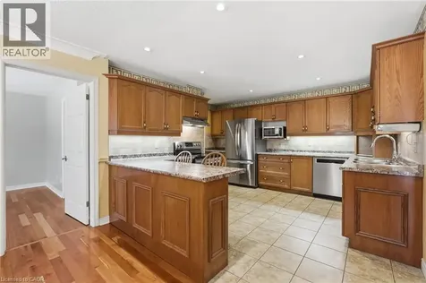 590 8 Highway Stoney Creek ON L8G 5G4
