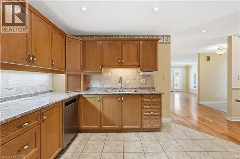 590 8 Highway Stoney Creek ON L8G 5G4