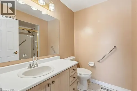590 8 Highway Stoney Creek ON L8G 5G4