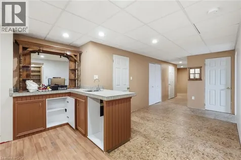 590 8 Highway Stoney Creek ON L8G 5G4