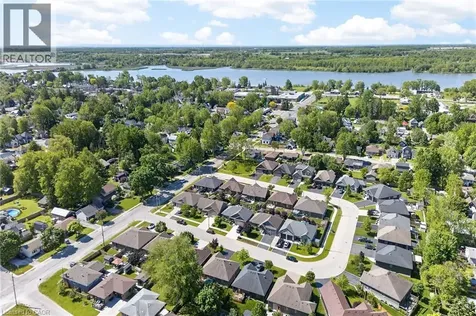 58 Postma Drive Dunnville ON N1A 0B2
