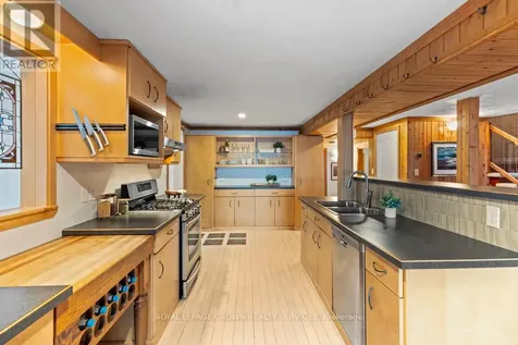1166 Dorcas Bay Road Northern Bruce Peninsula ON N0H 2R0