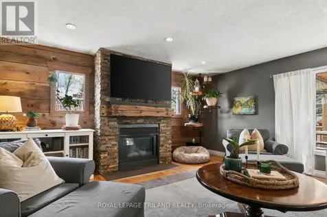 298 Sunset Drive Central Elgin ON N5R 3C5